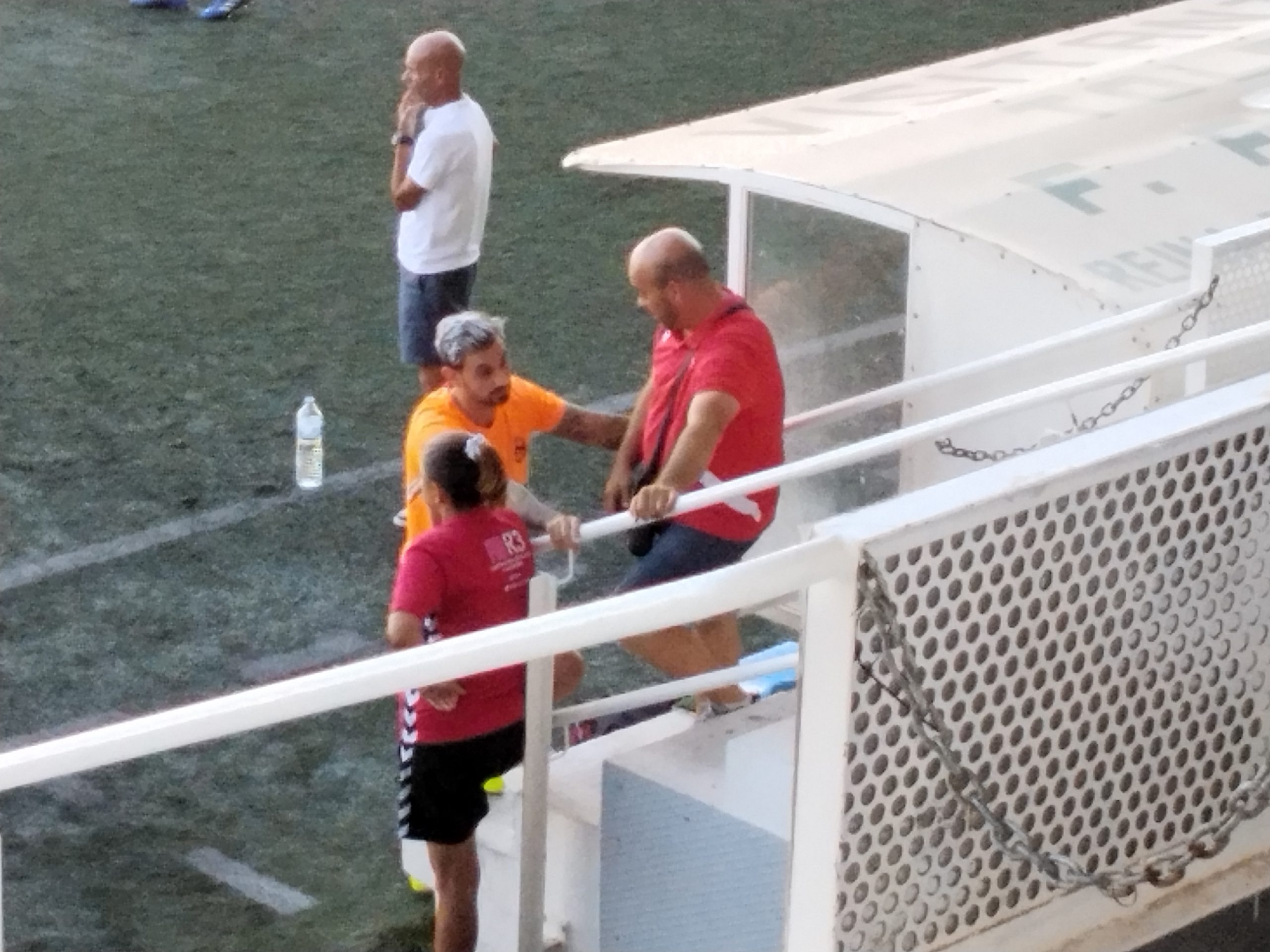 El Olímpic de Xàtiva debuta con victoria ante un debilitado y digno Dénia (2-0)