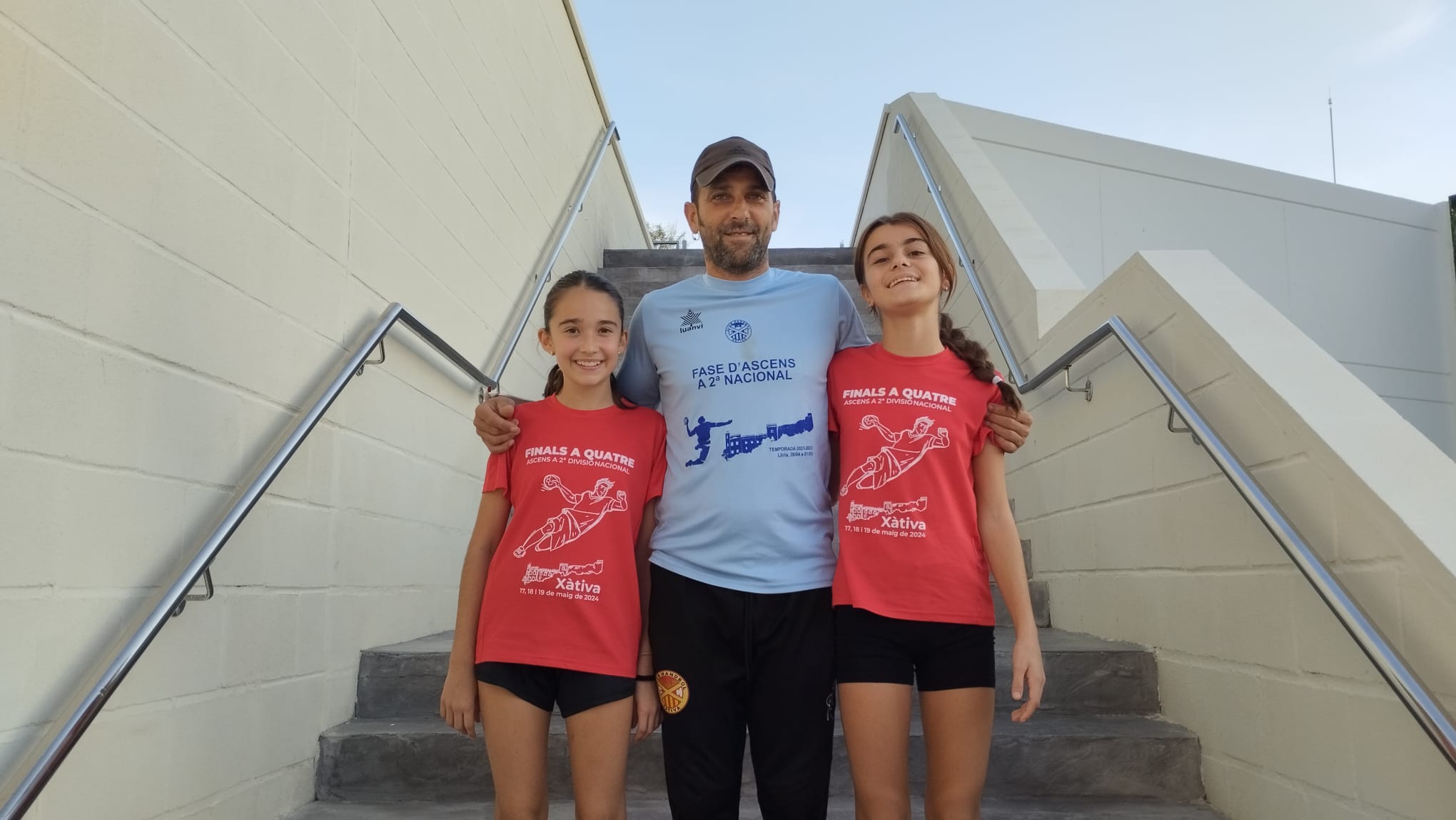 Balonmano femenino: “nuestras referencias son nuestras compañeras sénior del CH Xàtiva”
