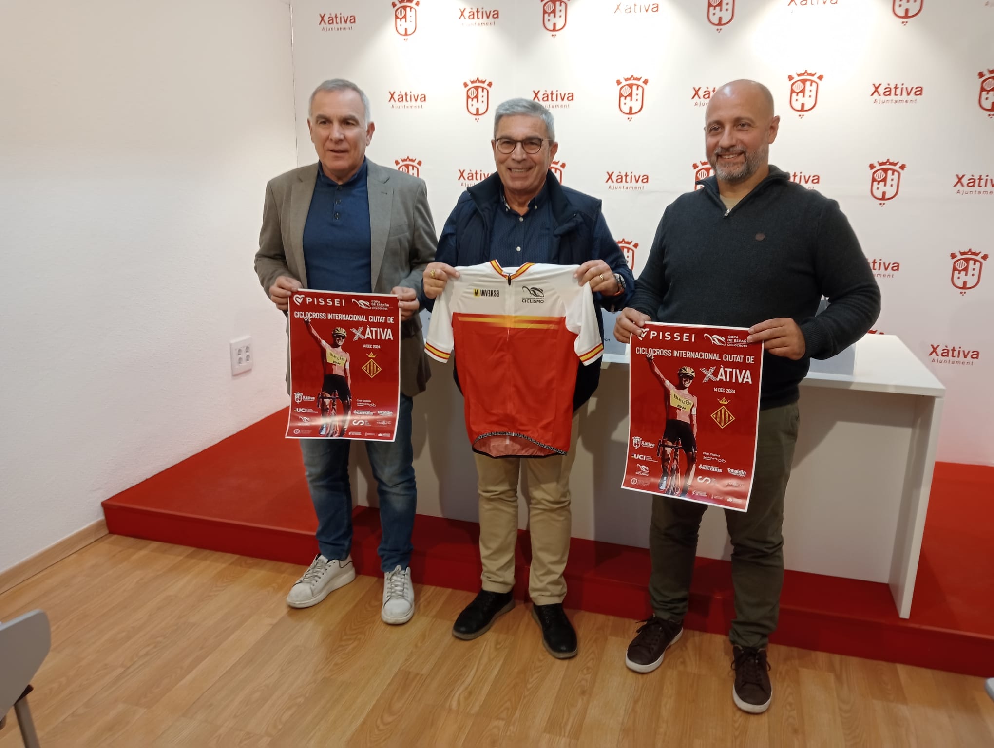 Xàtiva asume el protagonismo internacional en el ciclo cross