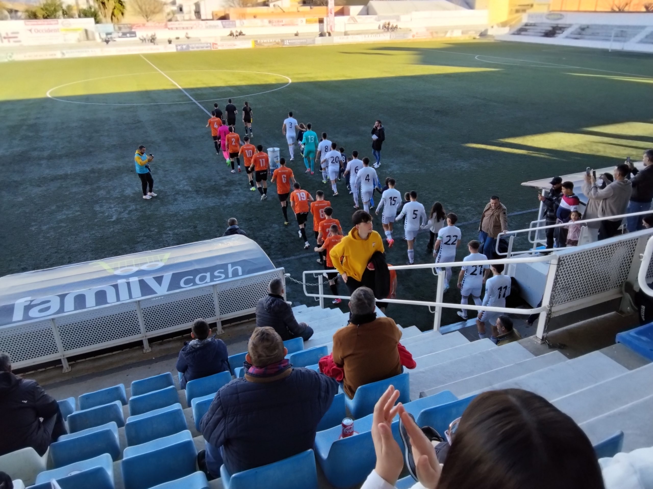 El Olímpic de Xàtiva sufre pero gana al Carcaixent (2-1)