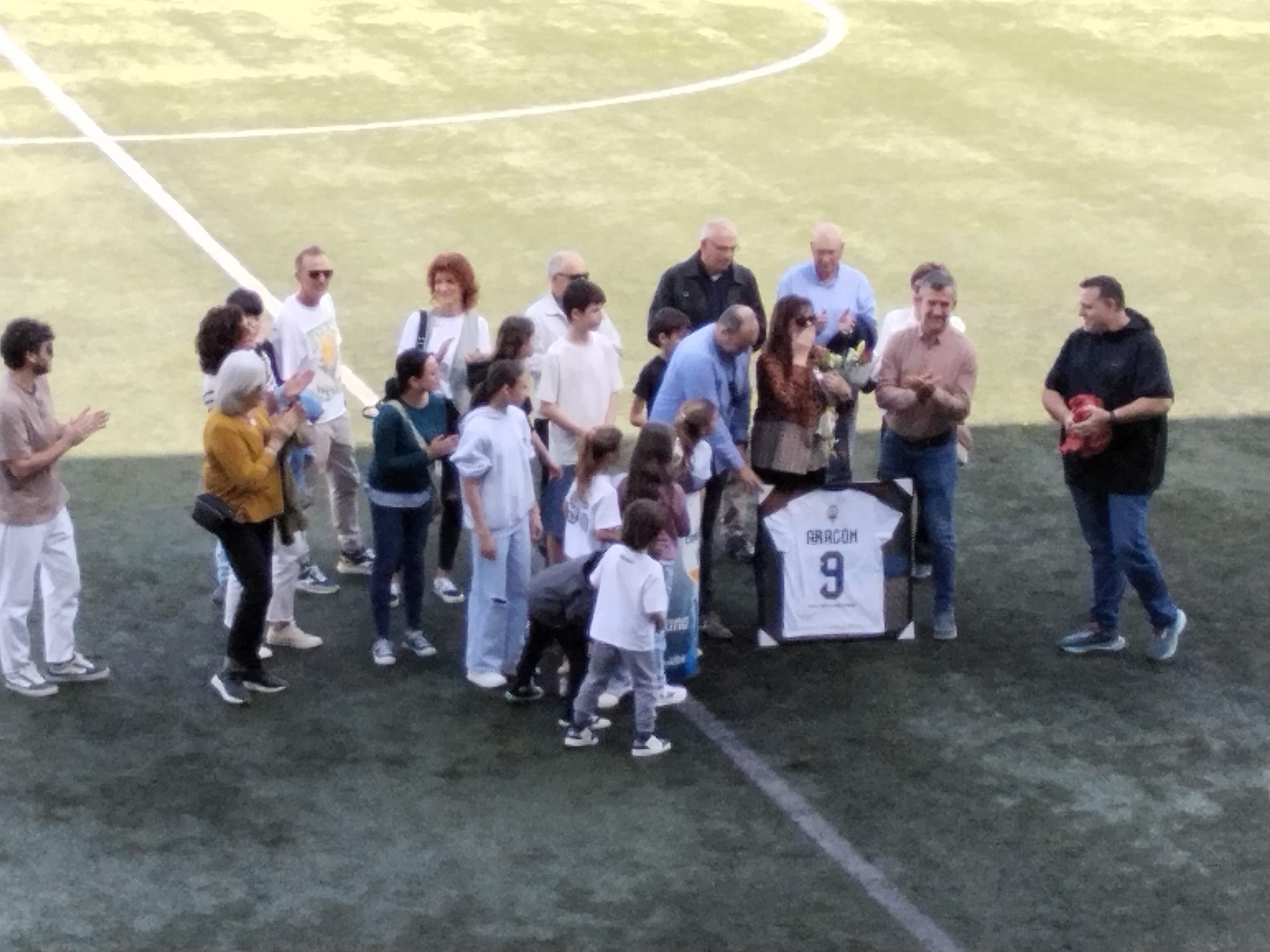 El “espíritu” del “Chato” ha acompañado a Tobías para sumar el Olímpic (2-0) una nueva victoria