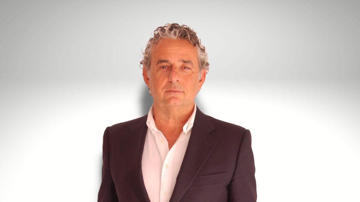 Xàtiva acoge la presentación del libro sobre la historia de la Vuelta Ciclista de la Comunitat Valenciana