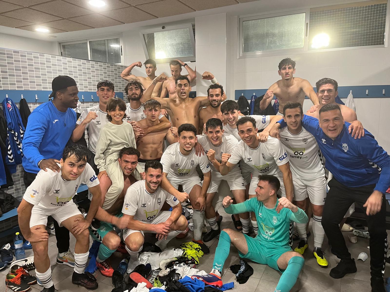 El Olímpic cumple y mete presión