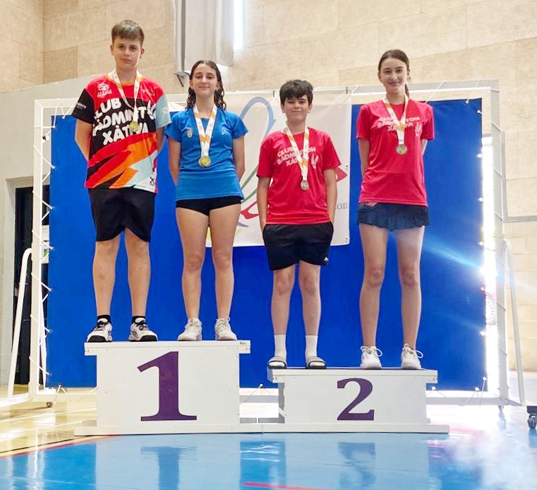 Regreso desde Enguera son siete medallas